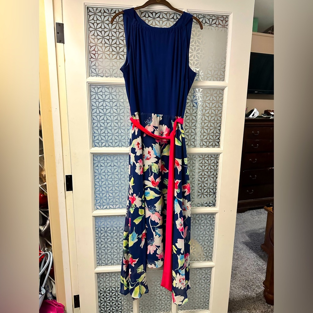 R&K navy sleeveless floral asymmetrical dress 18